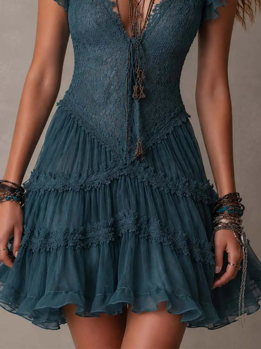 Delphine | Mini vestido con volante de encaje y chifón azul retro