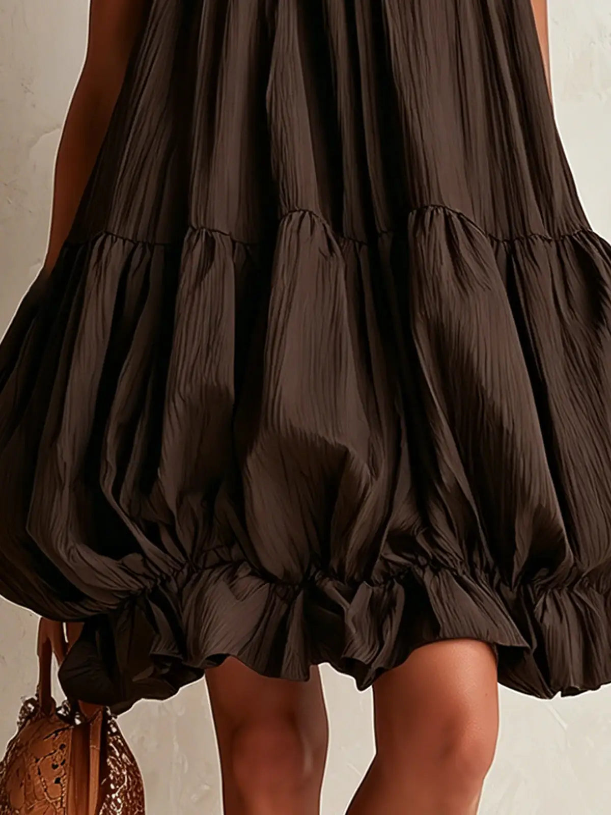 Colette | Mini vestido sin mangas marrón con dobladillo acampanado