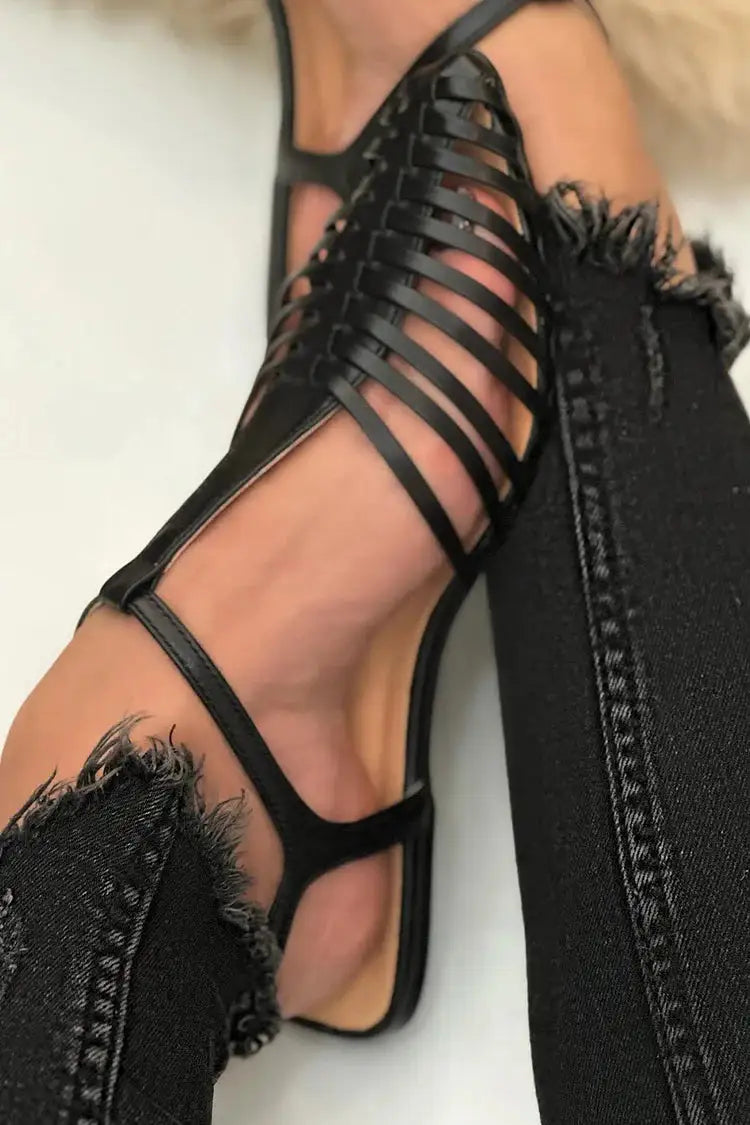 Emilia | Sandalias Negras con Correa