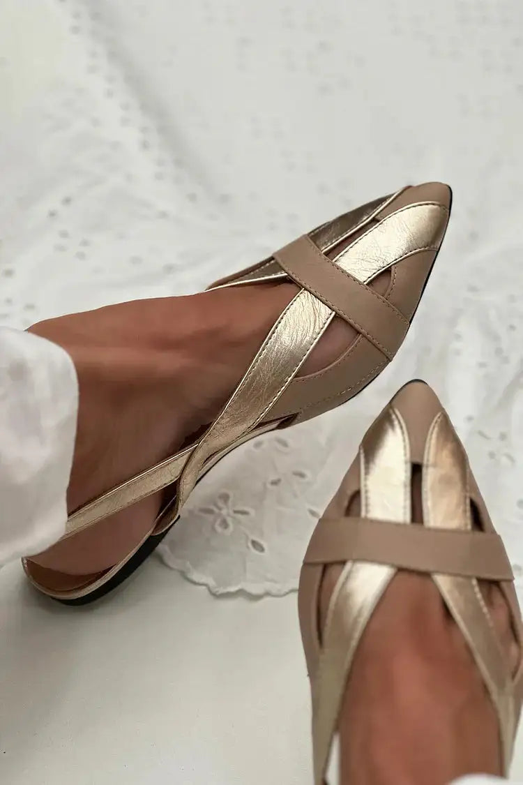 Vega | Zapatos Planos Dorados Slingback con Recortes y Punta Afilada