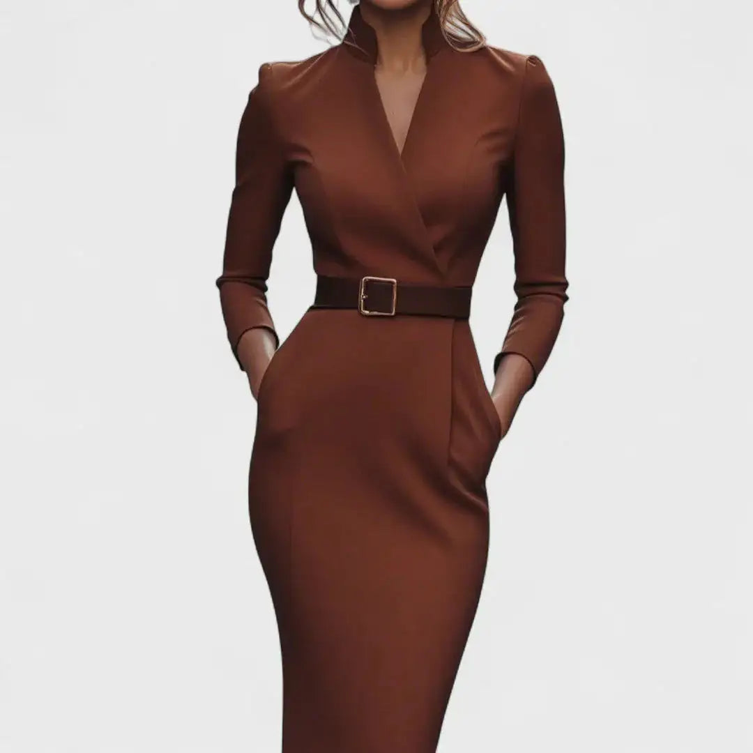 Noelia | Vestido con Cinturón y Cuello Alto