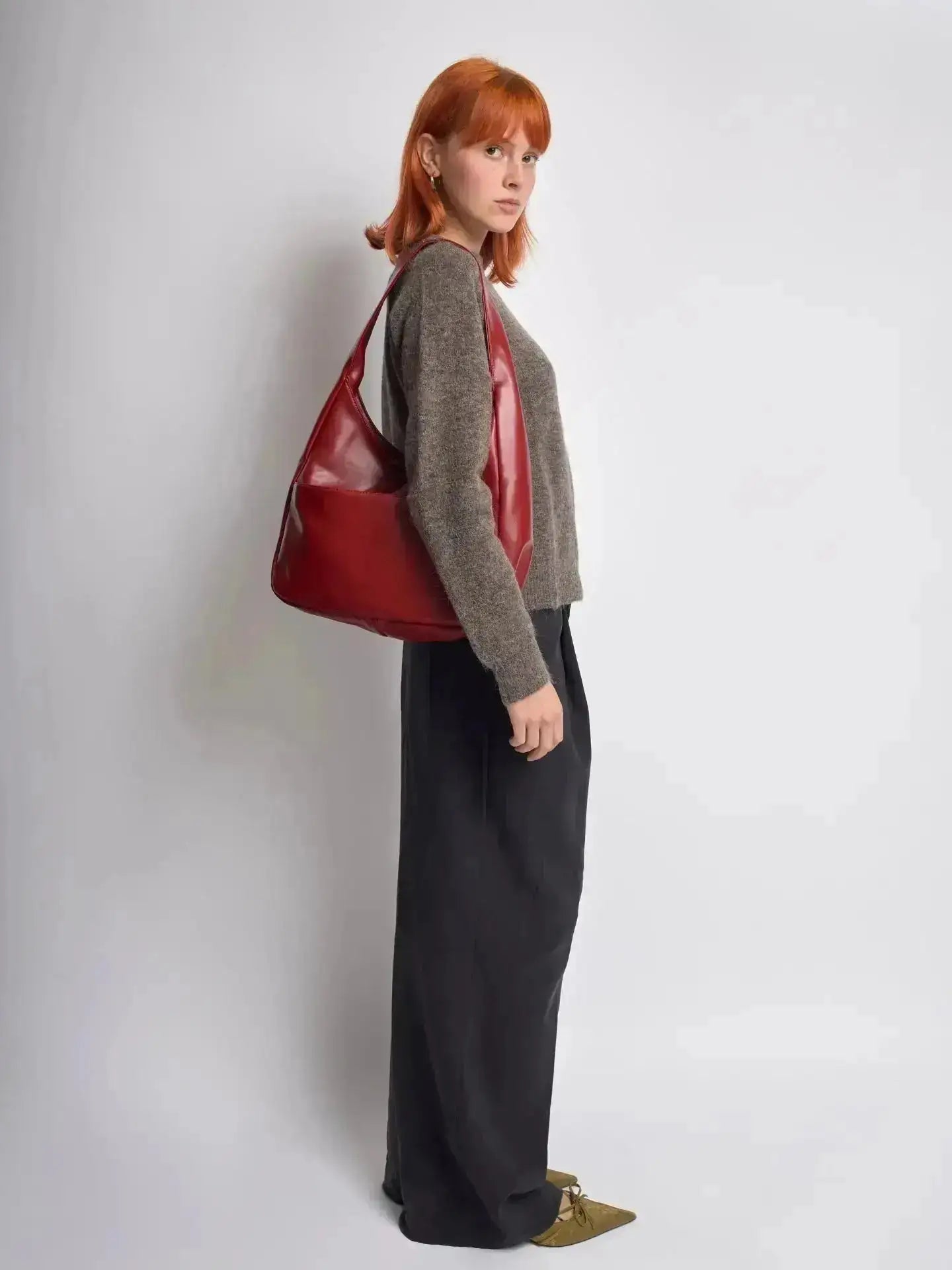 Noir Essence | Bolso Estructurado Negro Satinado