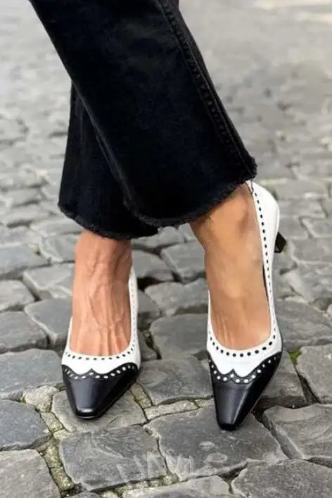 Dana | Tacones Medios Elegantes Colorblock con Recortes y Punta
