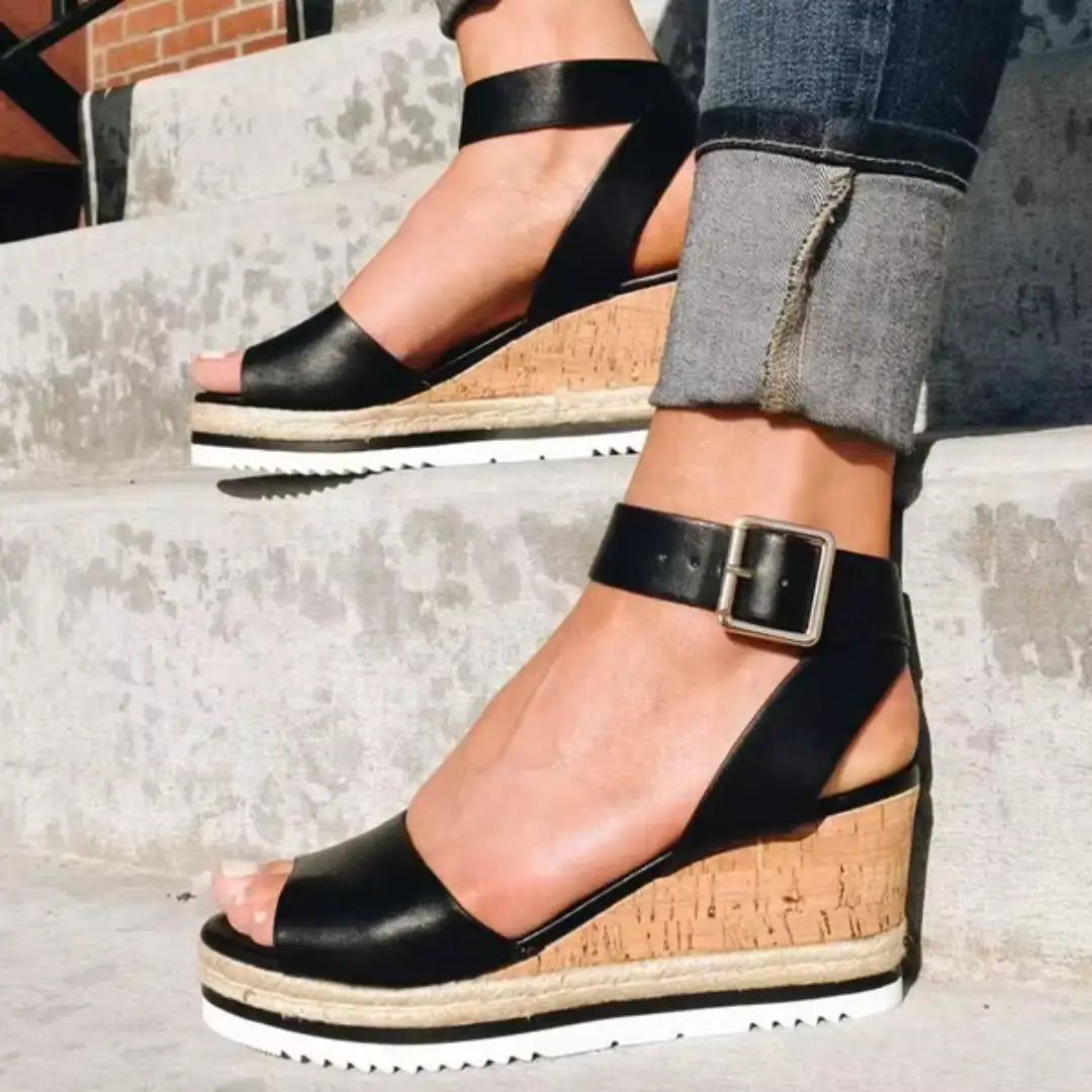 Cassandra | Sandalias de Cuña con Tiras