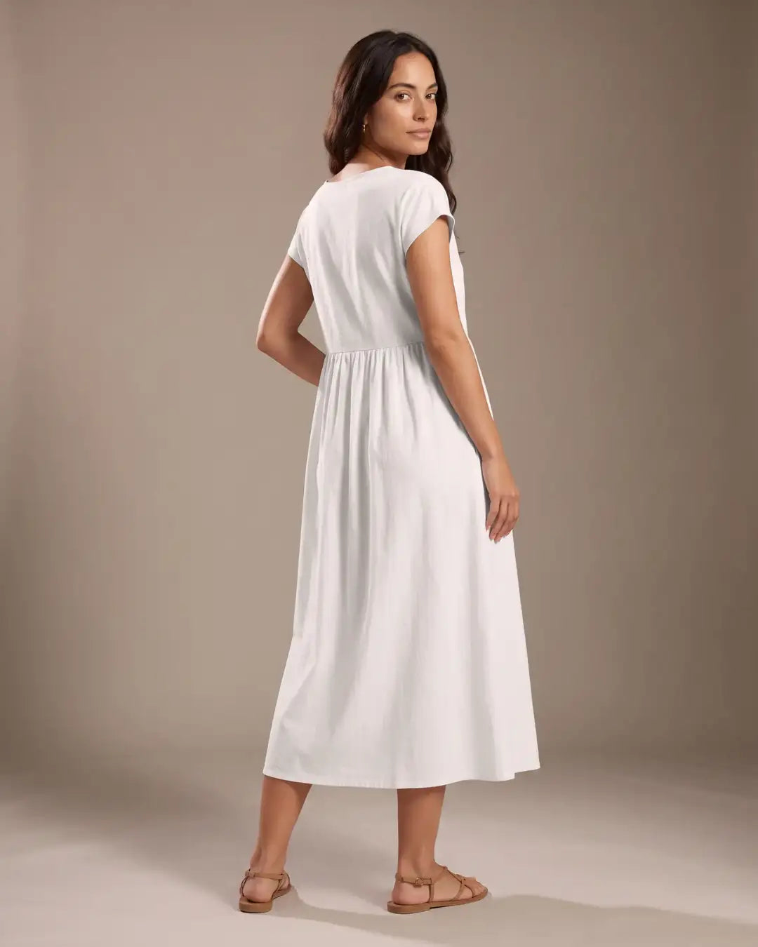 Sandra | Gabriela™ — Vestido Fluido para una Elegancia Atemporal