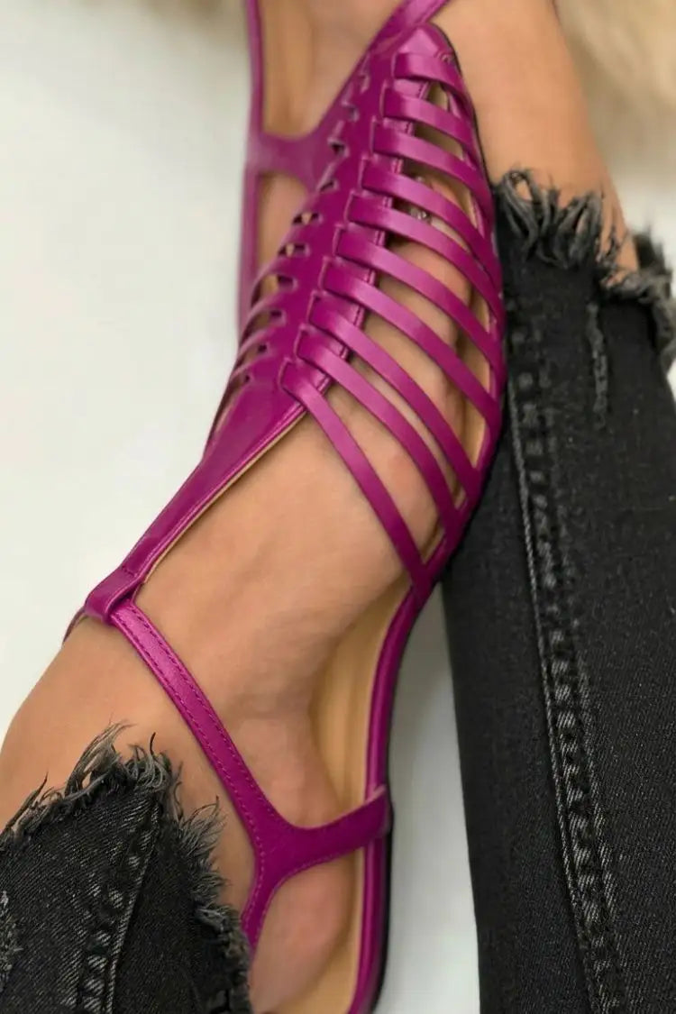Emilia | Sandalias Negras con Correa