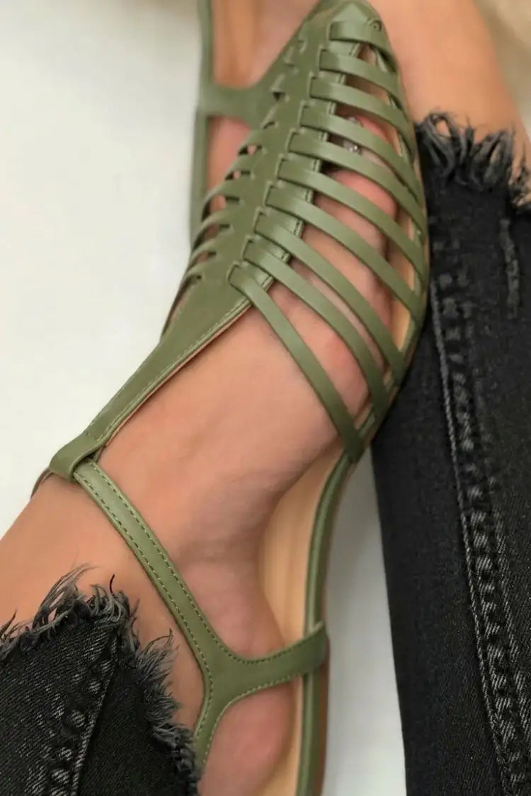 Emilia | Sandalias Negras con Correa