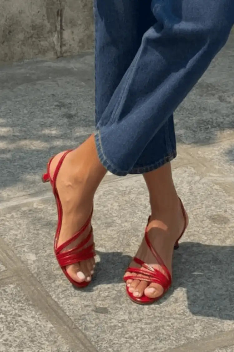 Valeriana | Tacones Metalizados con Correa