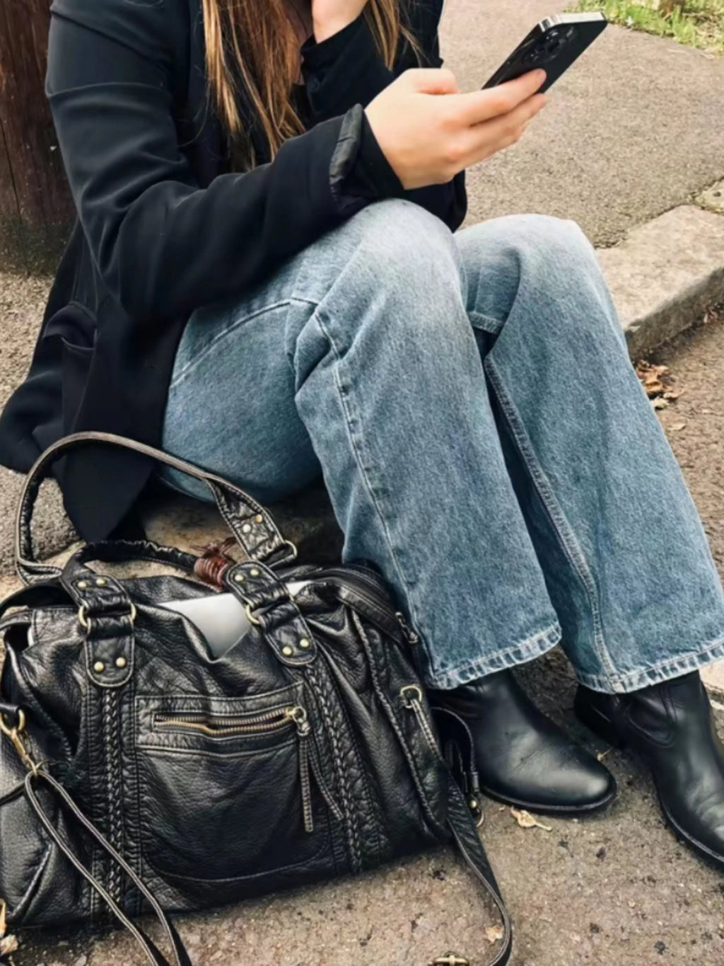 Marcella | Bolso de Mano Elegante y Funcional