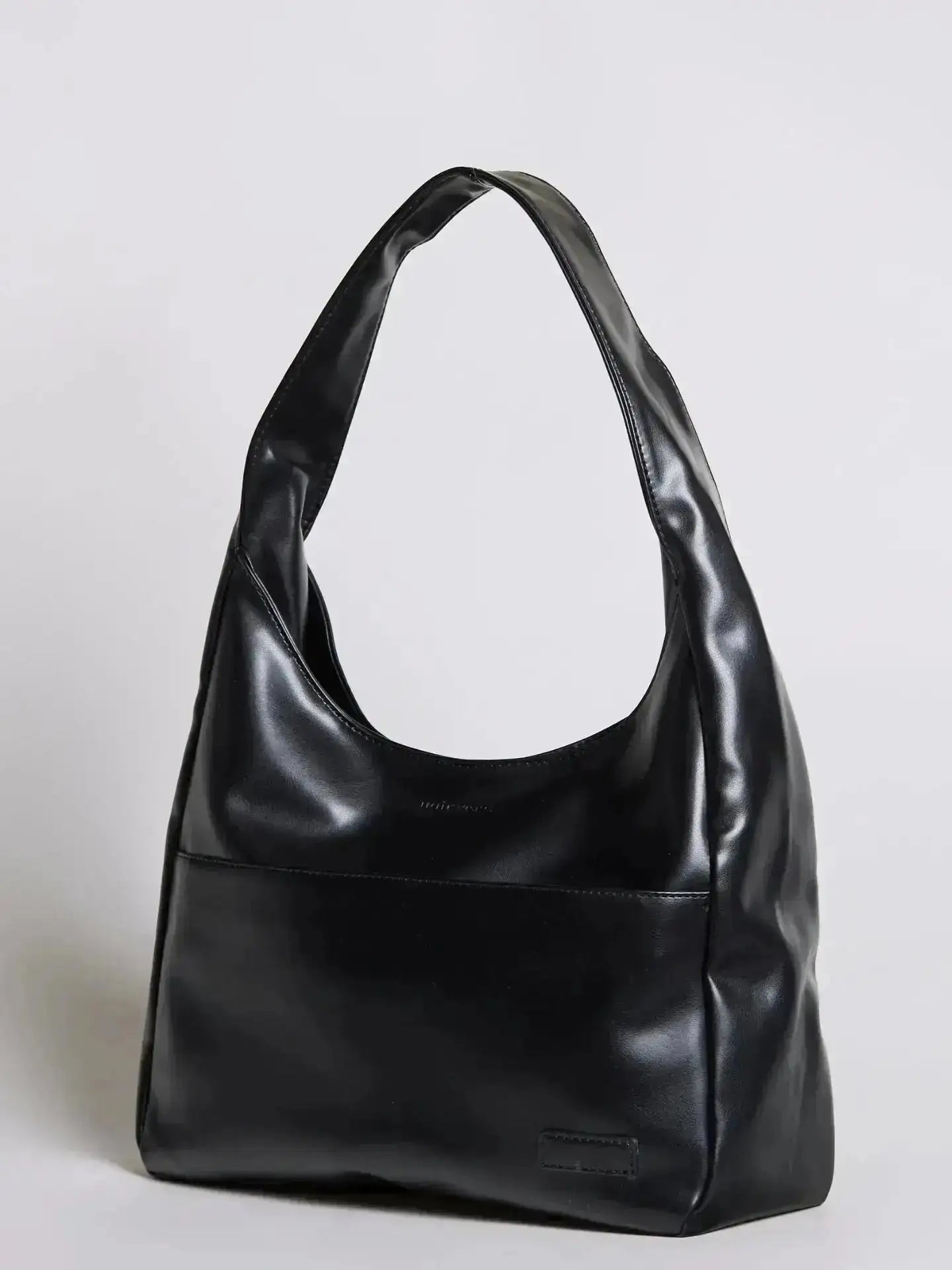 Noir Essence | Bolso Estructurado Negro Satinado