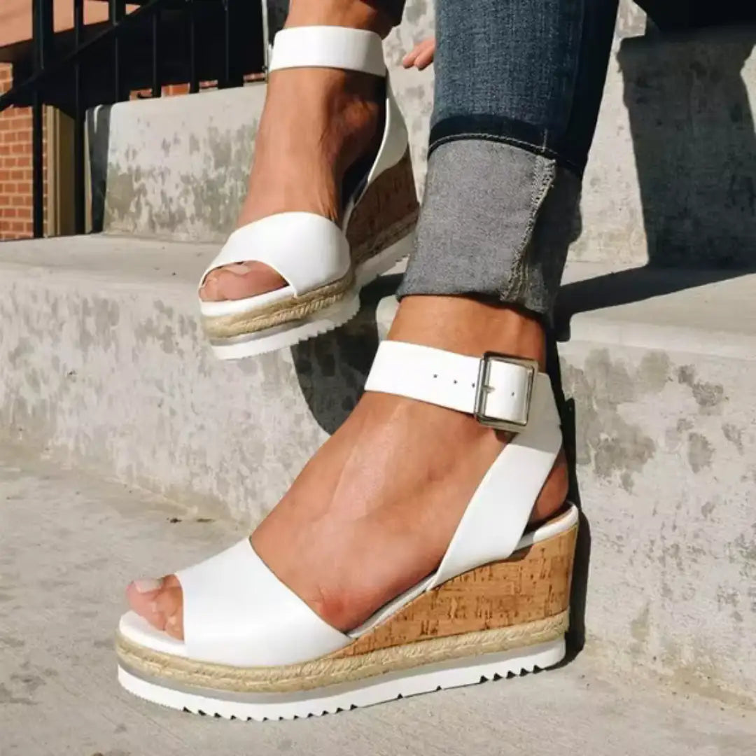 Cassandra | Sandalias de Cuña con Tiras