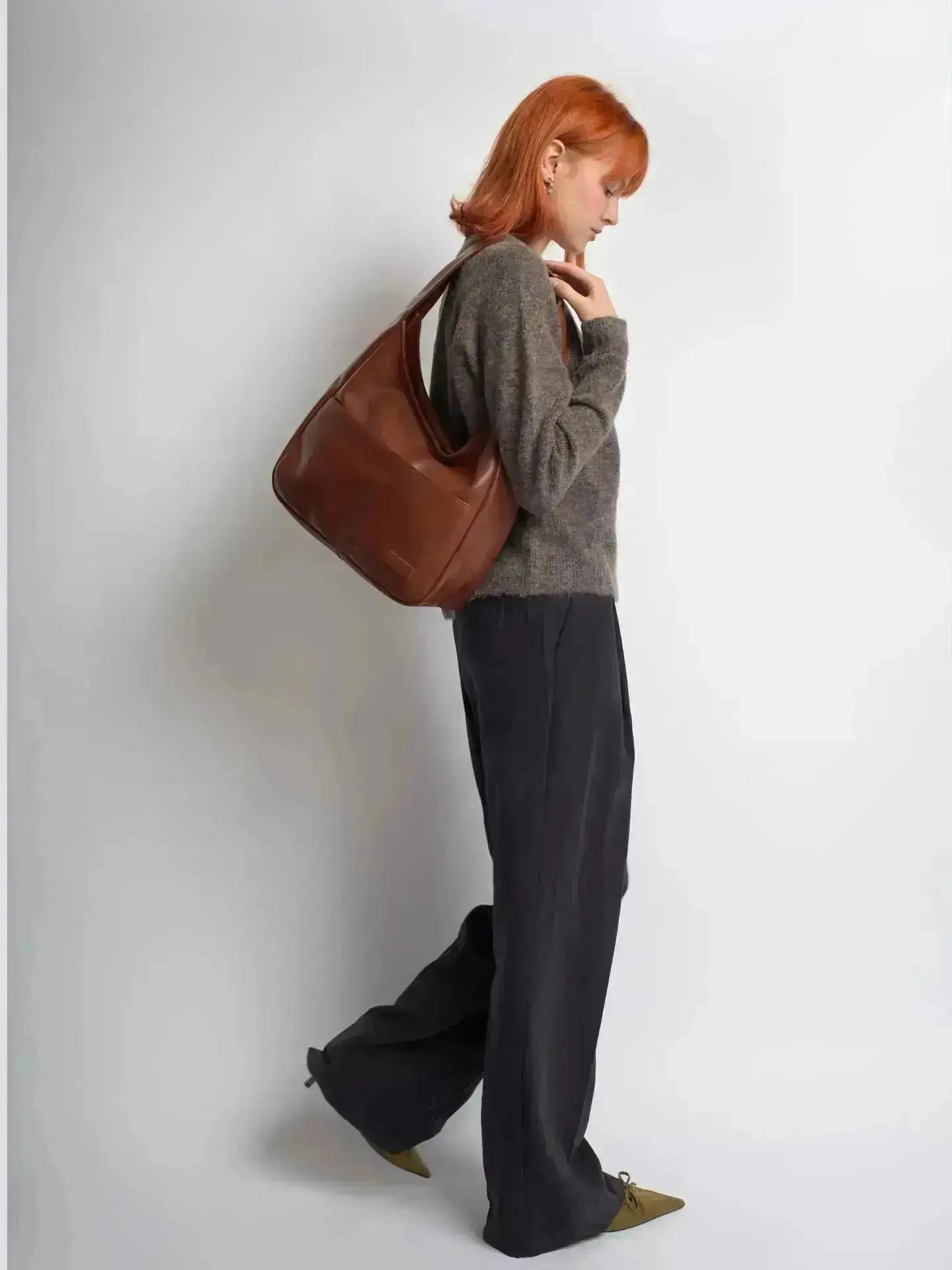 Noir Essence | Bolso Estructurado Negro Satinado