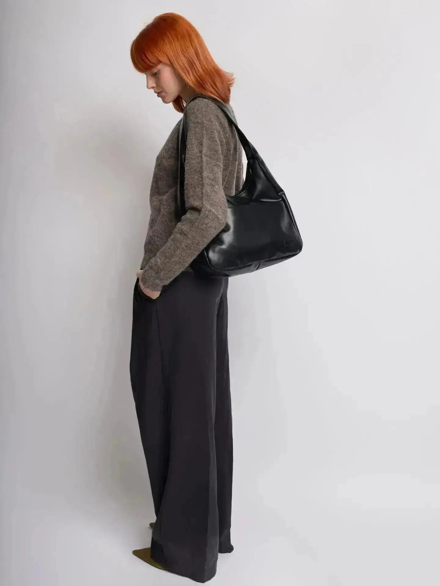Noir Essence | Bolso Estructurado Negro Satinado