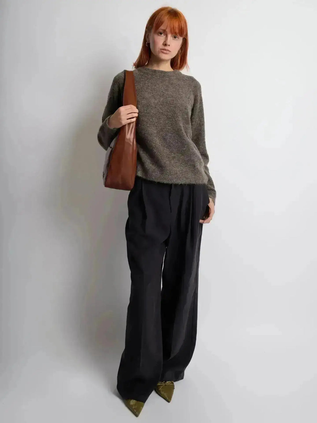 Noir Essence | Bolso Estructurado Negro Satinado