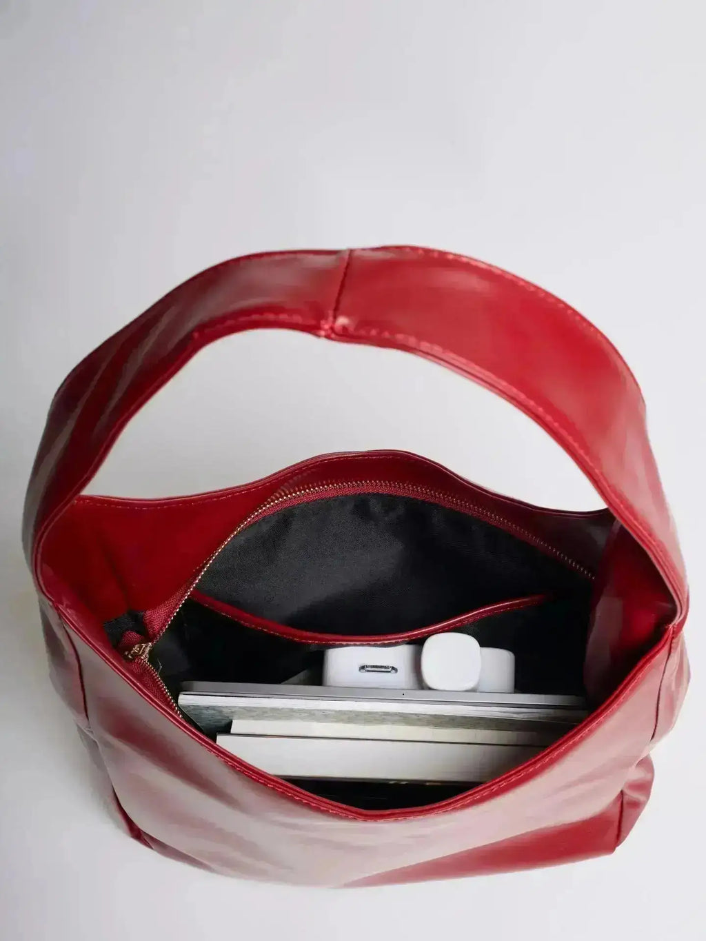 Noir Essence | Bolso Estructurado Negro Satinado