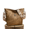 Elegancia informal de Mila | Bolso de hombro moderno