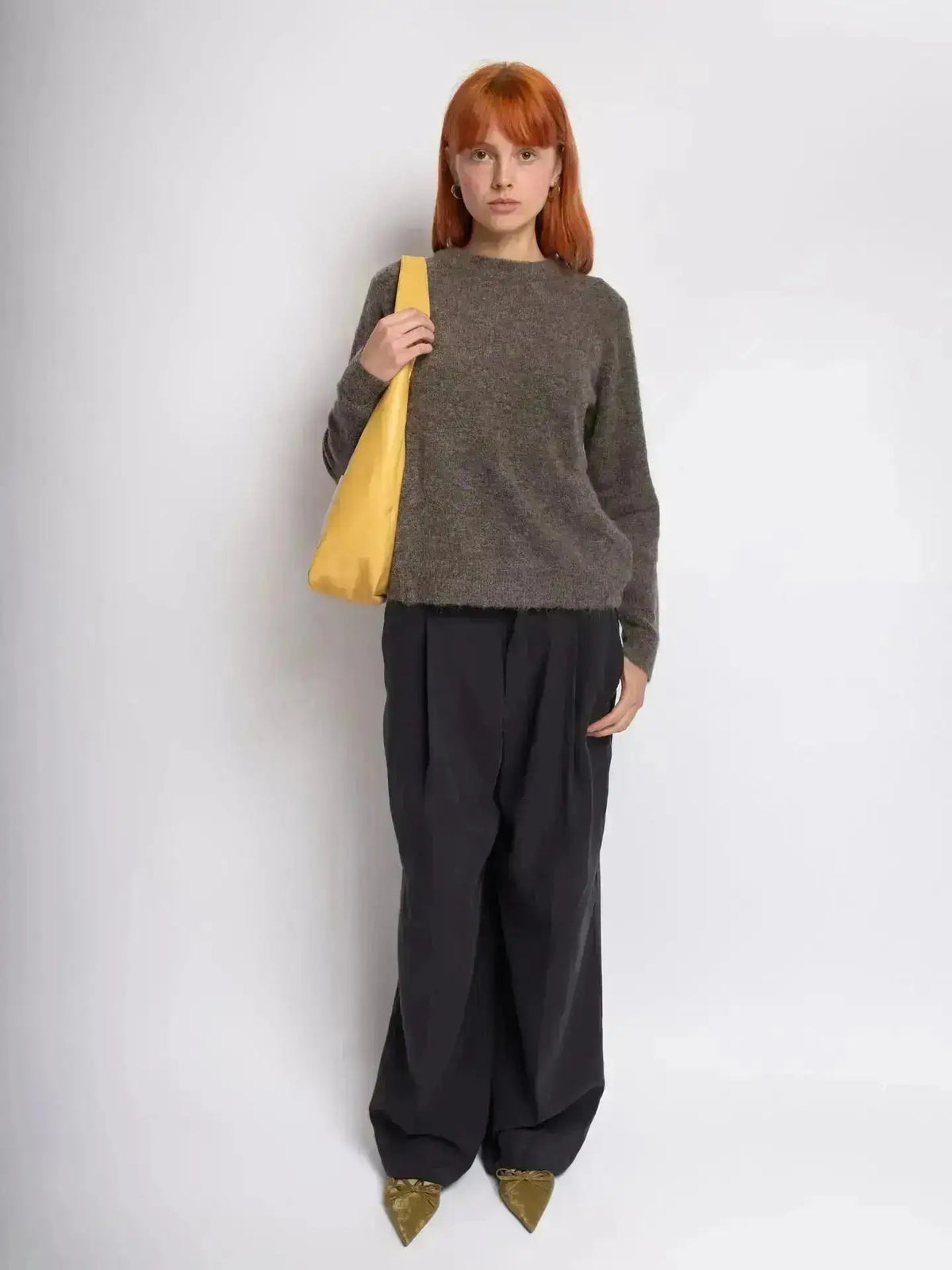 Noir Essence | Bolso Estructurado Negro Satinado