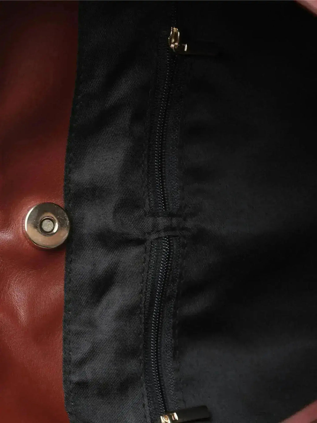 Noir Essence | Bolso Estructurado Negro Satinado