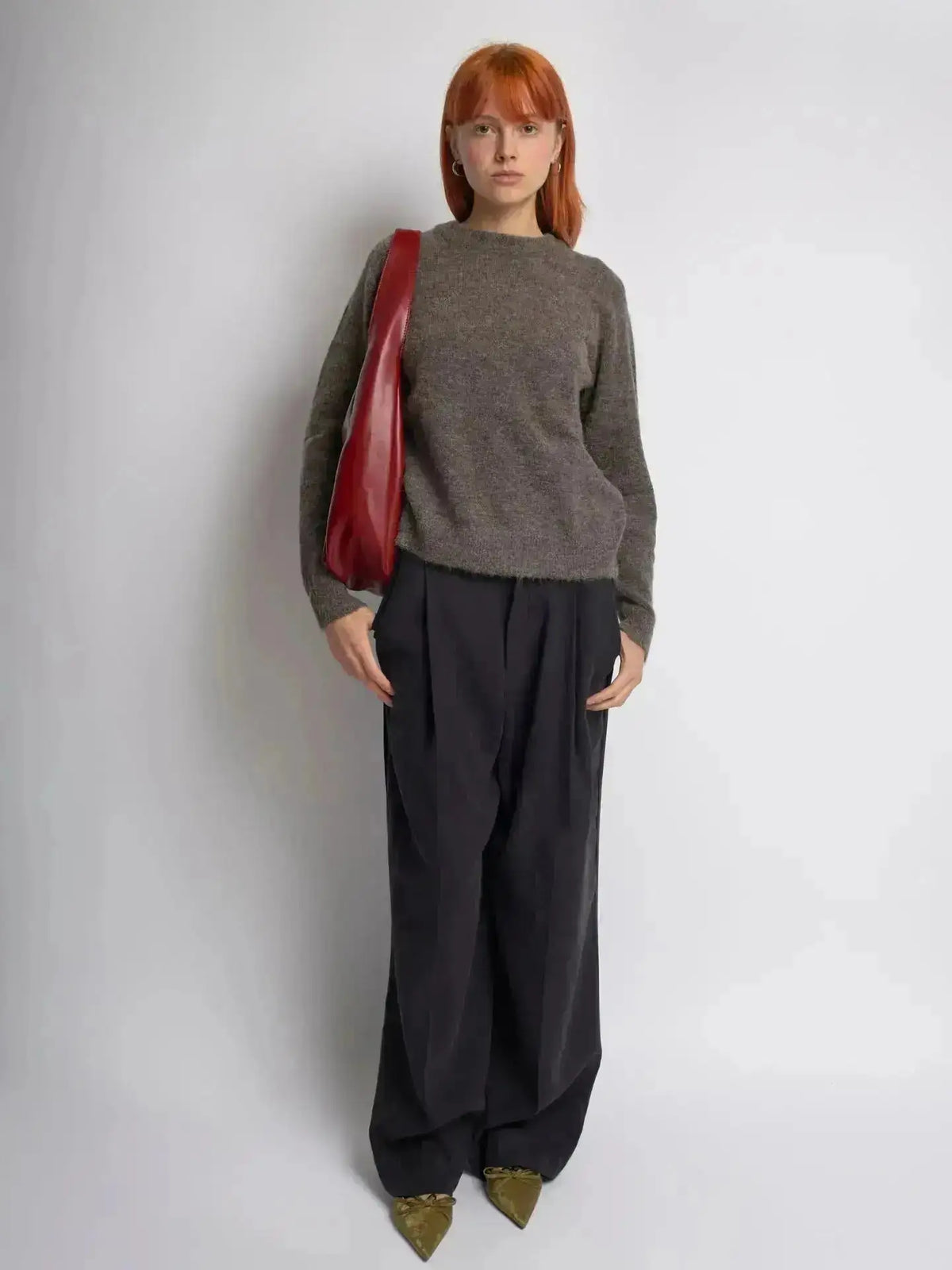 Noir Essence | Bolso Estructurado Negro Satinado