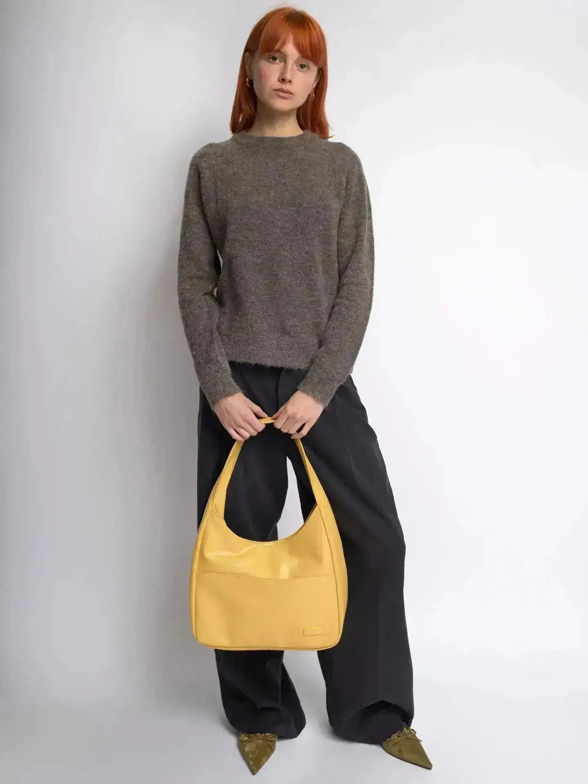 Noir Essence | Bolso Estructurado Negro Satinado