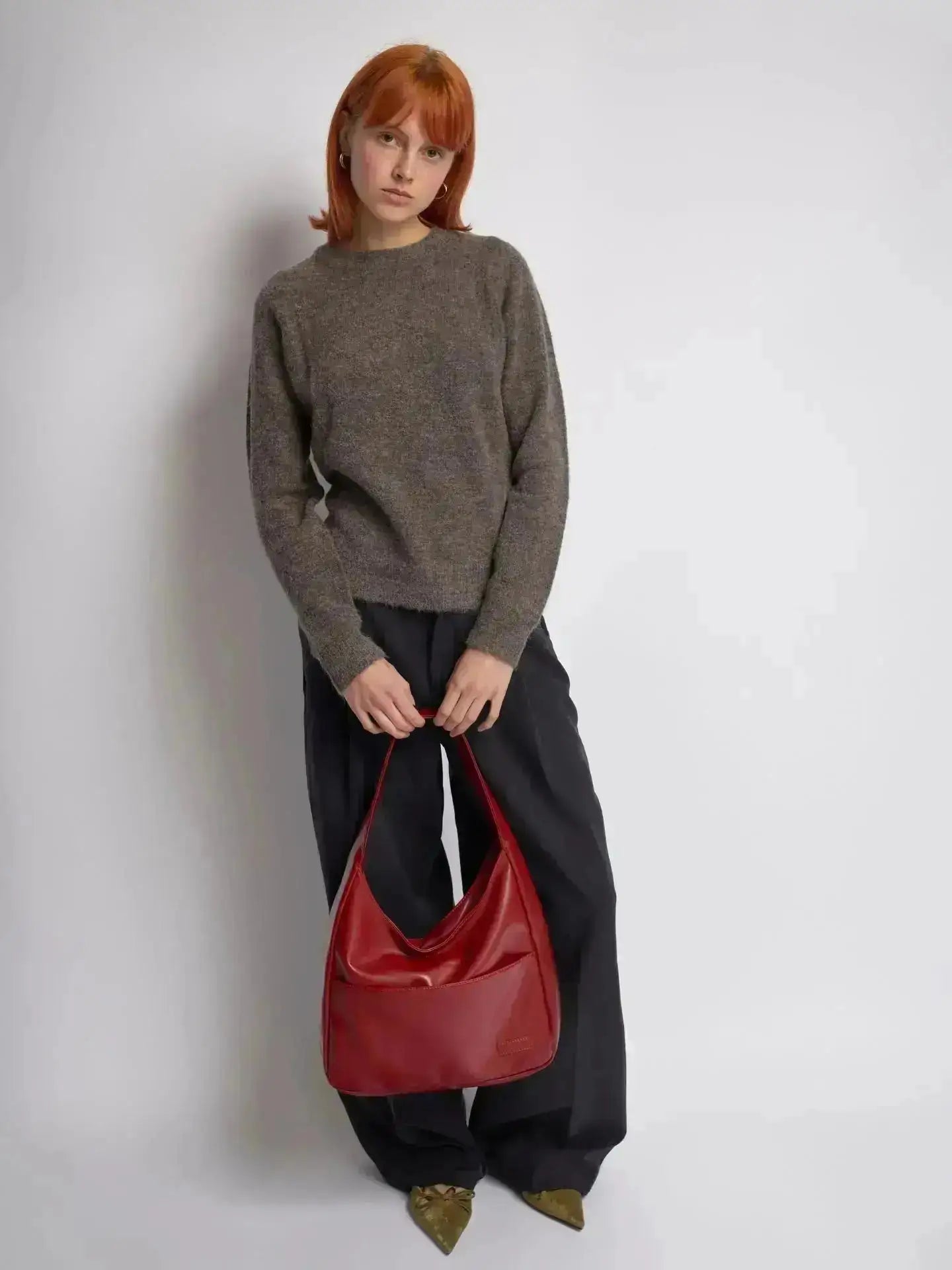 Noir Essence | Bolso Estructurado Negro Satinado