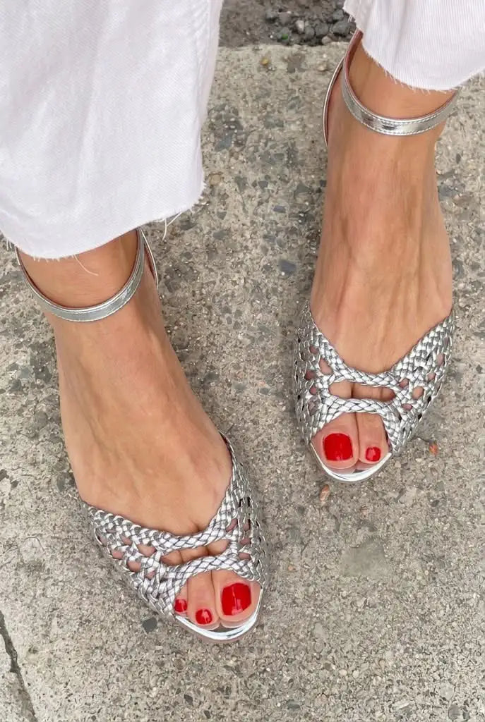 Herminia | Sandalias Trenzadas con Correa