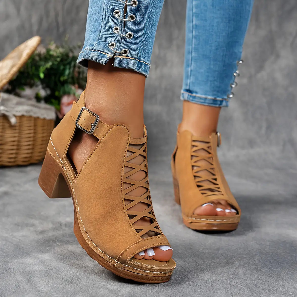 Nessa | Sandalias de Tacón con Tejido de Rejilla