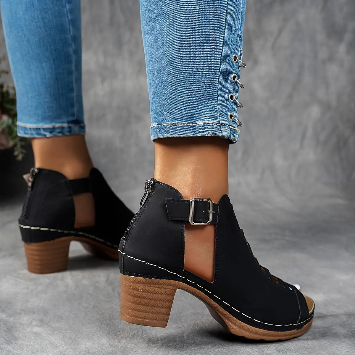 Nessa | Sandalias de Tacón con Tejido de Rejilla