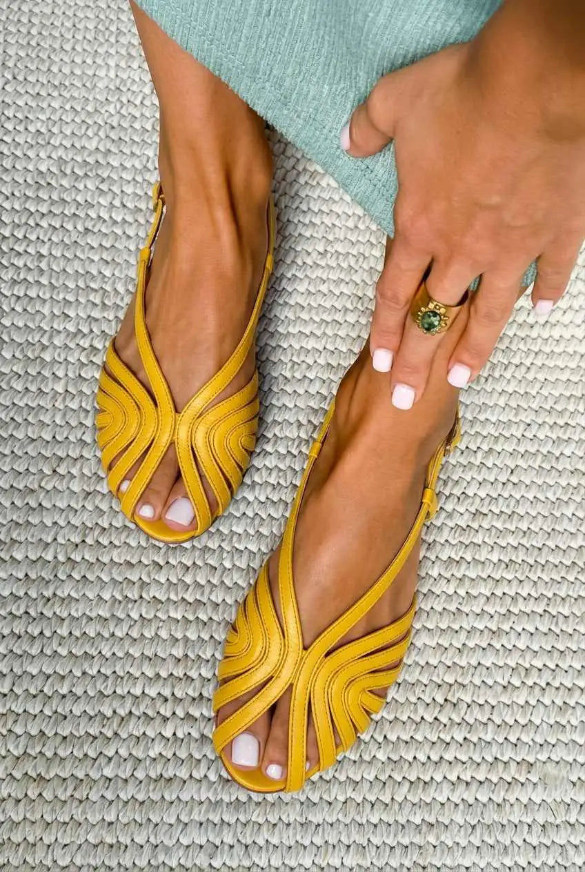 Jimena | Sandalias Negras con Correa