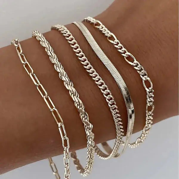 Set de 5 pulseras doradas — Emilia