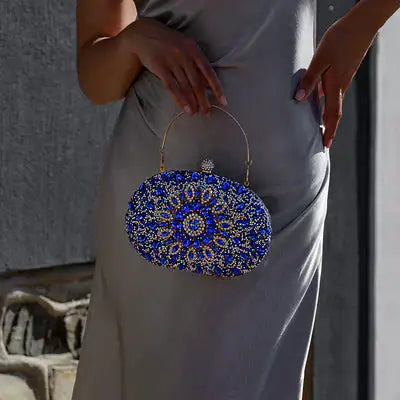 Celeste | Clutch Ovalado de Fiesta con Cristales