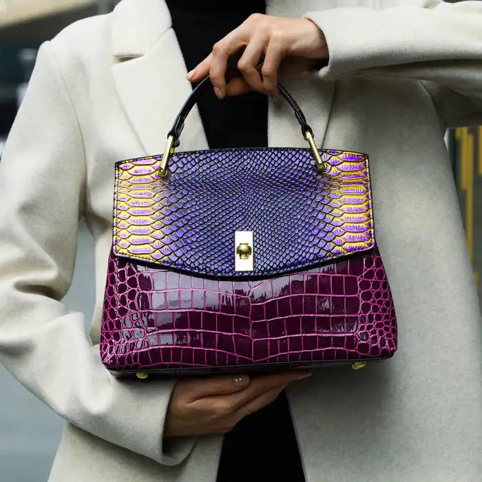 Presumida | Bolso Estructurado con Estampado Grabado