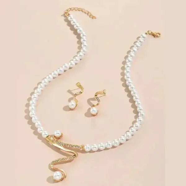 Almudena | Set de Collar y Pendientes con Perlas