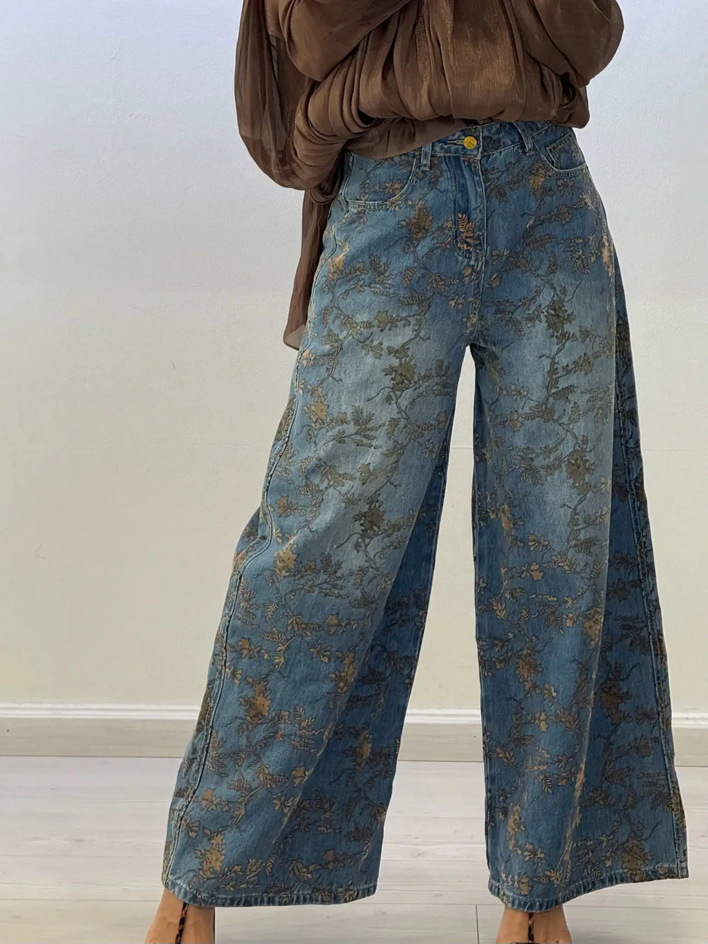 Emily | Vaqueros Wide Leg con Estampado Floral