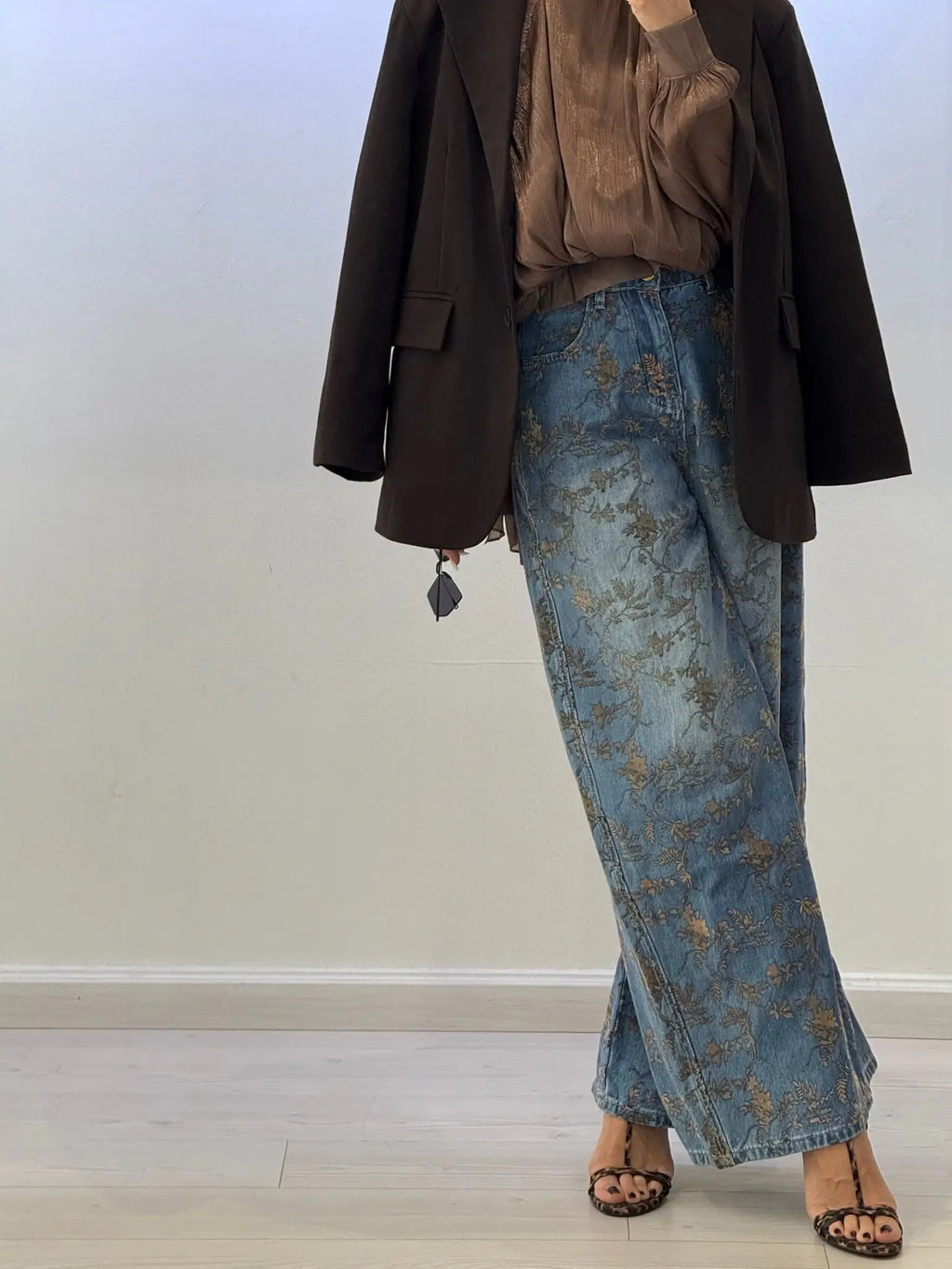 Emily | Vaqueros Wide Leg con Estampado Floral