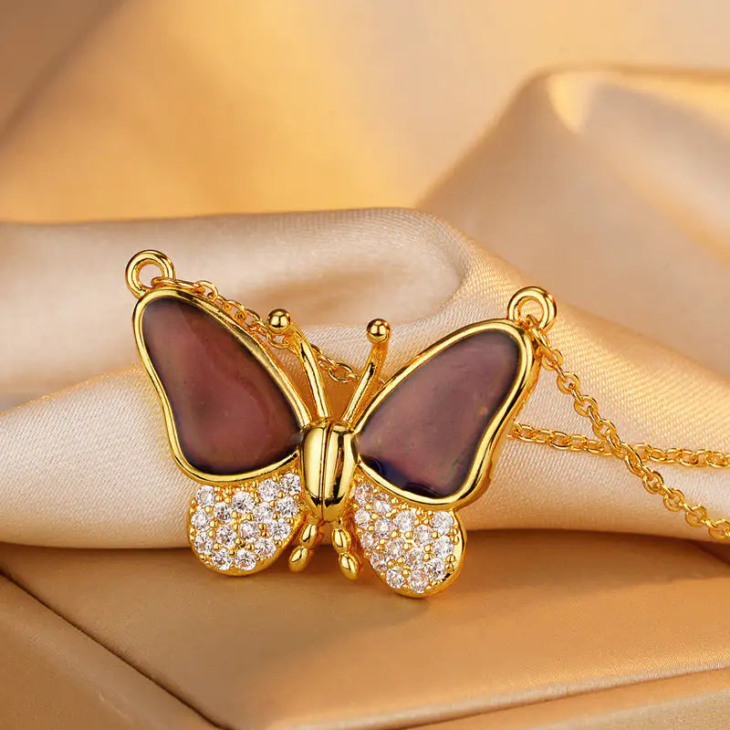 Adaina™ | Collar con Detalles de Color