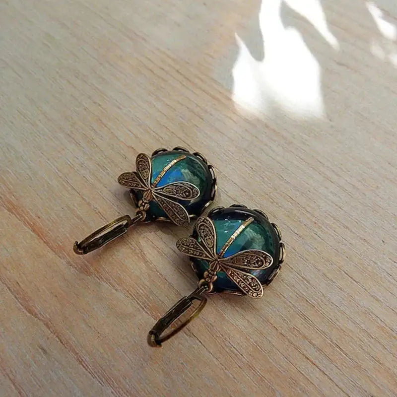 Vintage Libélula™ | Pendientes con Cristal y Oro Antiguo