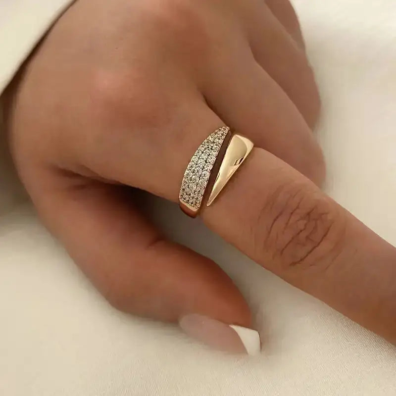 Angela™ | Anillo con Detalles Brillantes