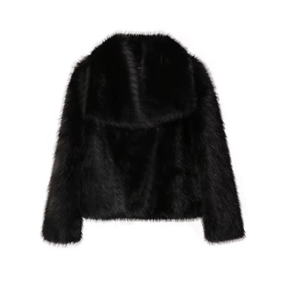 Vicenta | Chaqueta Corta de Pelo con Cuello Ancho