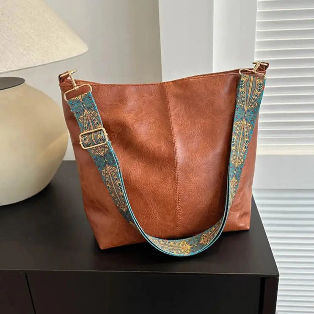 Cecilia | Bolso de Hombro con Correa Étnica Ancha