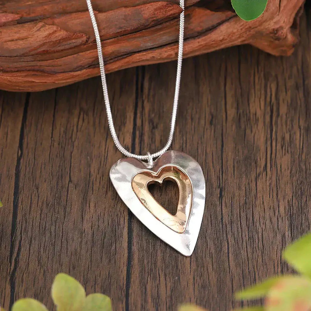 Olga | Collar Vintage de Corazón en Plata y Oro