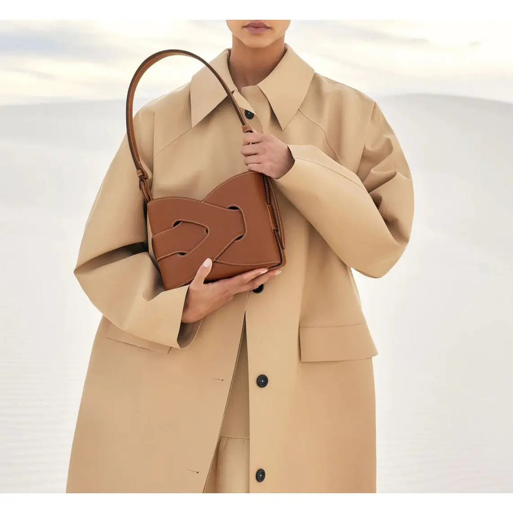 Vera | Bolso de Mano con Frontal Geométrico