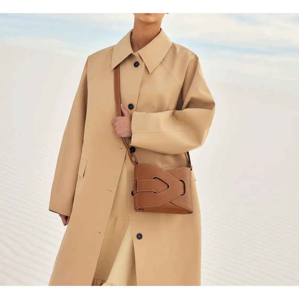 Vera | Bolso de Mano con Frontal Geométrico