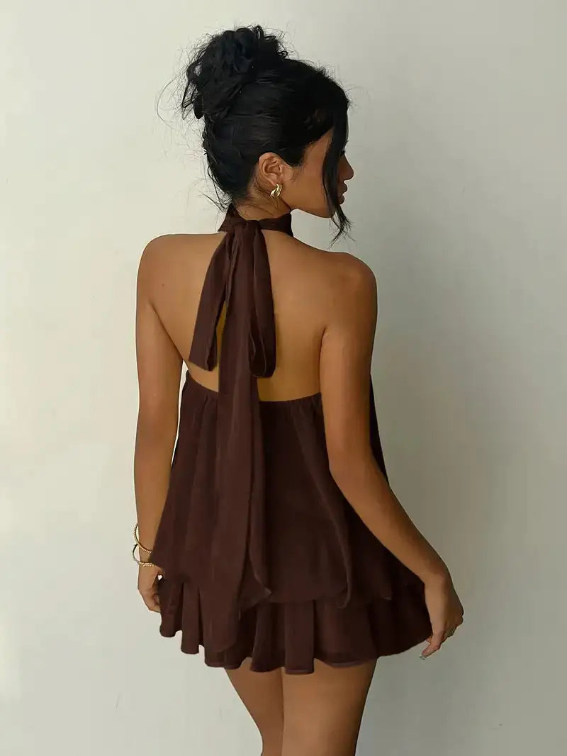 Zoa | Margot Mini Vestido Halter con Espalda Descubierta y Movimiento