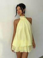 Zoa | Margot Mini Vestido Halter con Espalda Descubierta y Movimiento