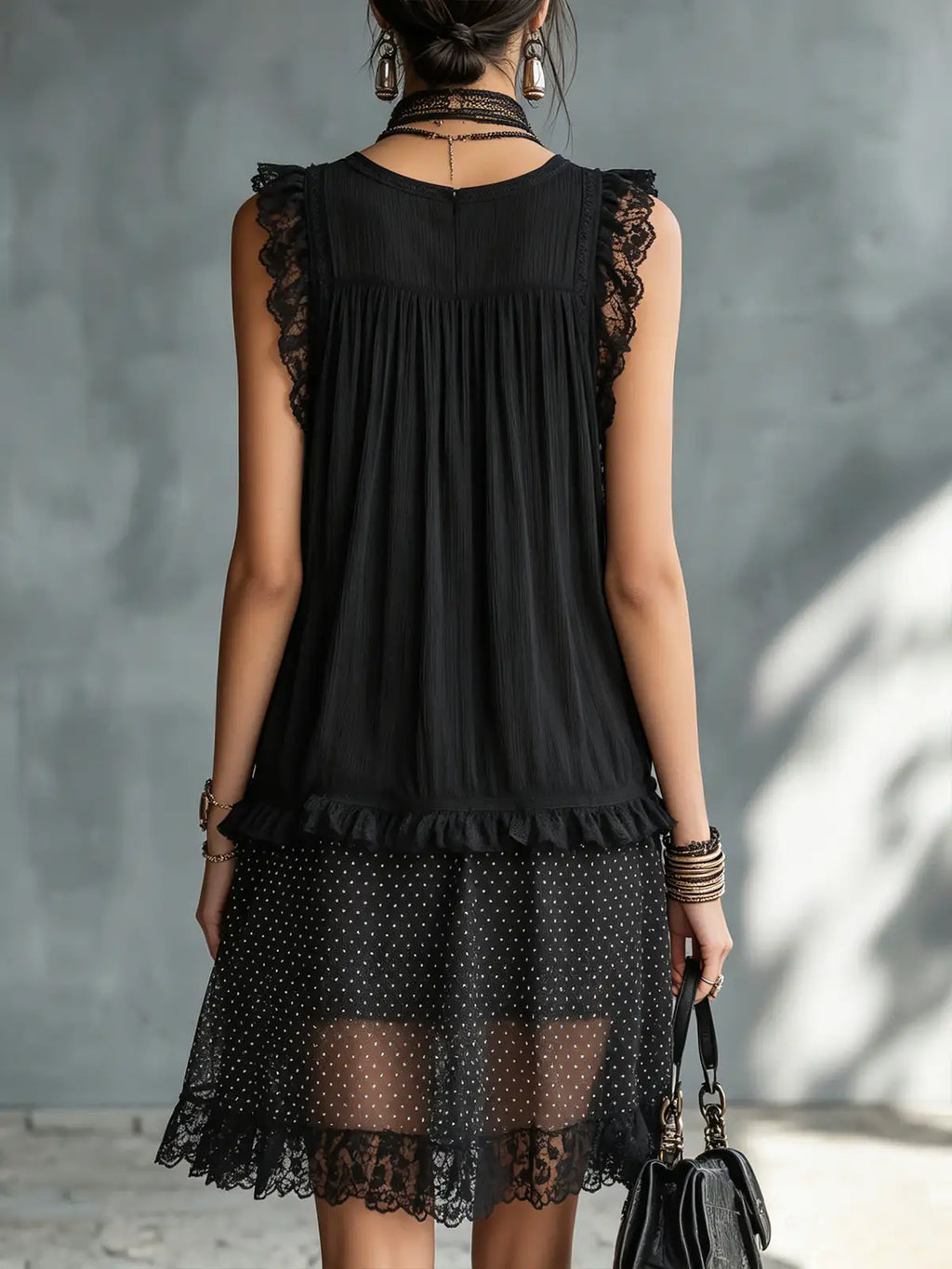 Pauline | Mini Vestido Transparente a Lunares con Volante y Borde en Encaje Negro