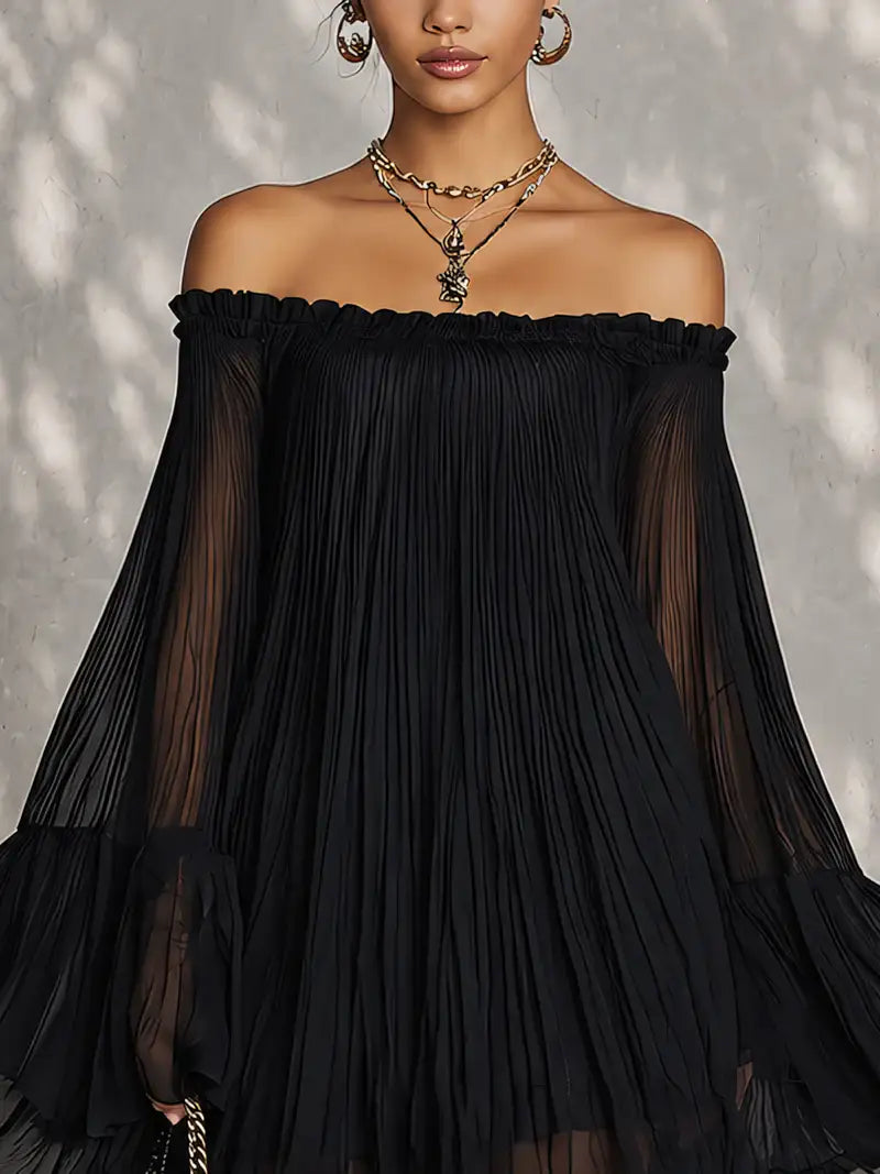 Océane | Mini vestido negro con mangas acampanadas y hombros descubiertos fruncidos