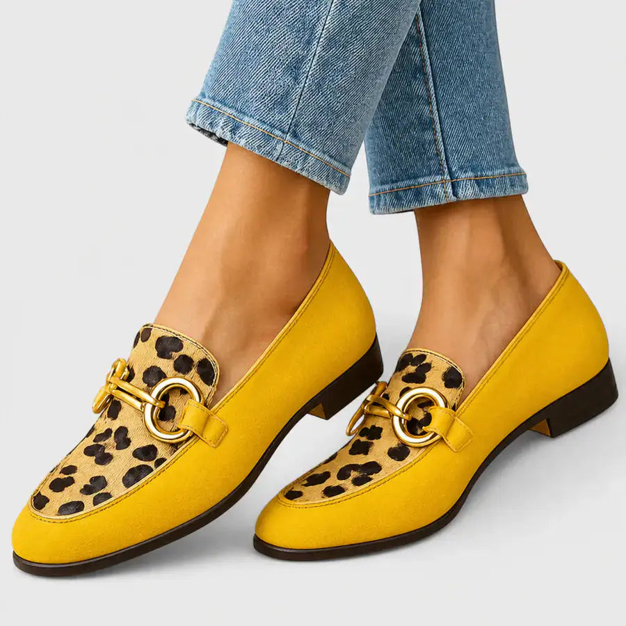 Lua | Mocasines con Detalles Metálicos
