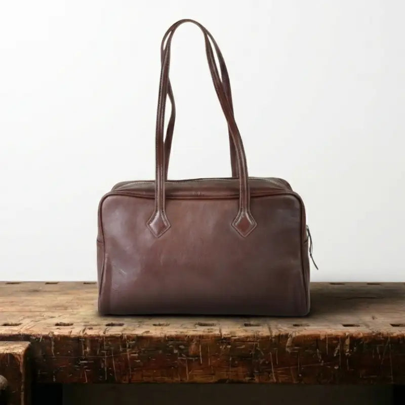 Piel | Bolso Tote Estructurado con Flor