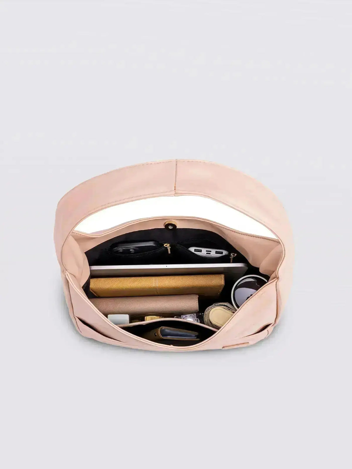 Noir Essence | Bolso Estructurado Negro Satinado